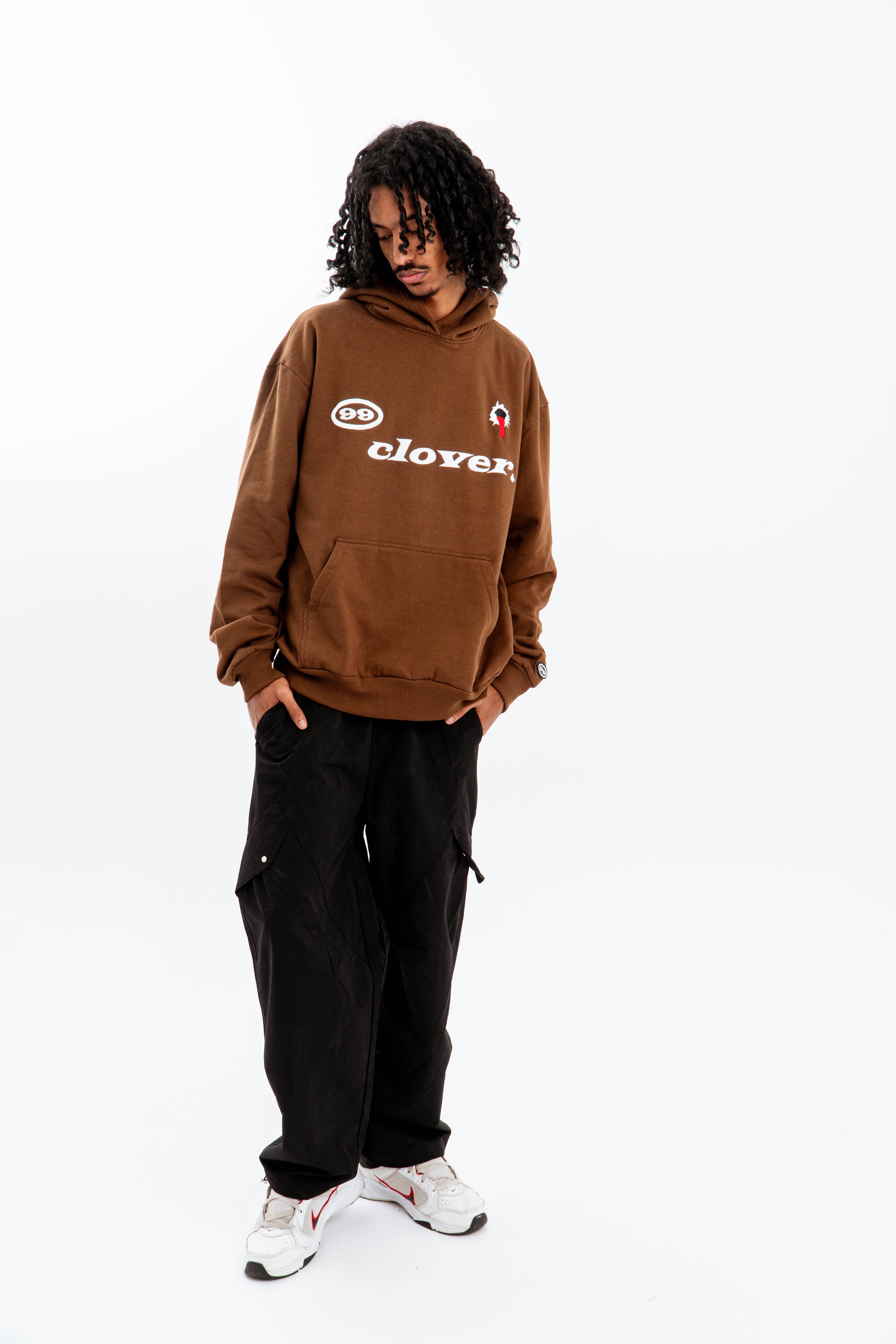 "FEELING LUCKY" OVERSIZED HOODIE BROWN