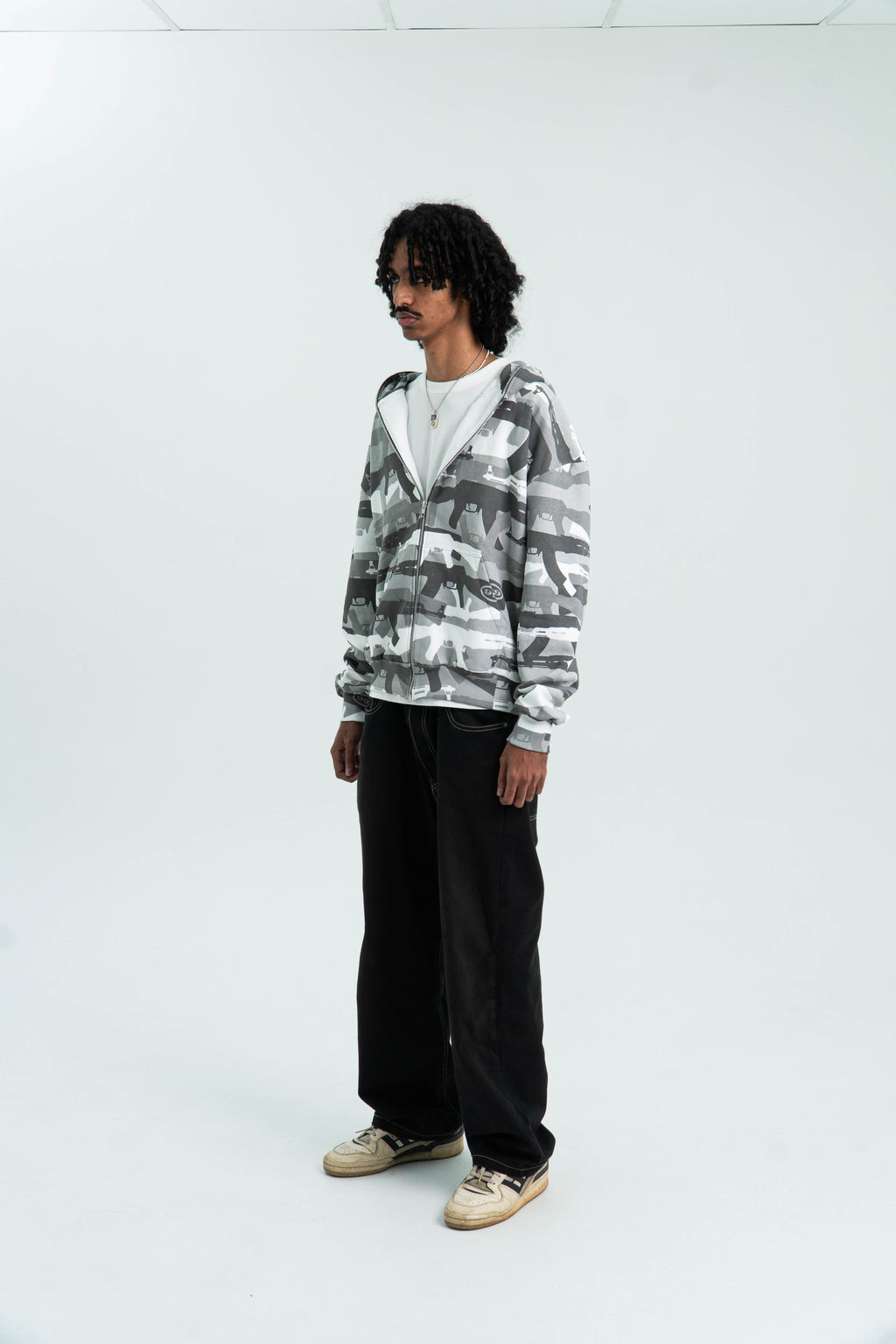 "C.A.M.O V2" FULL-ZIP UP (SNOW)