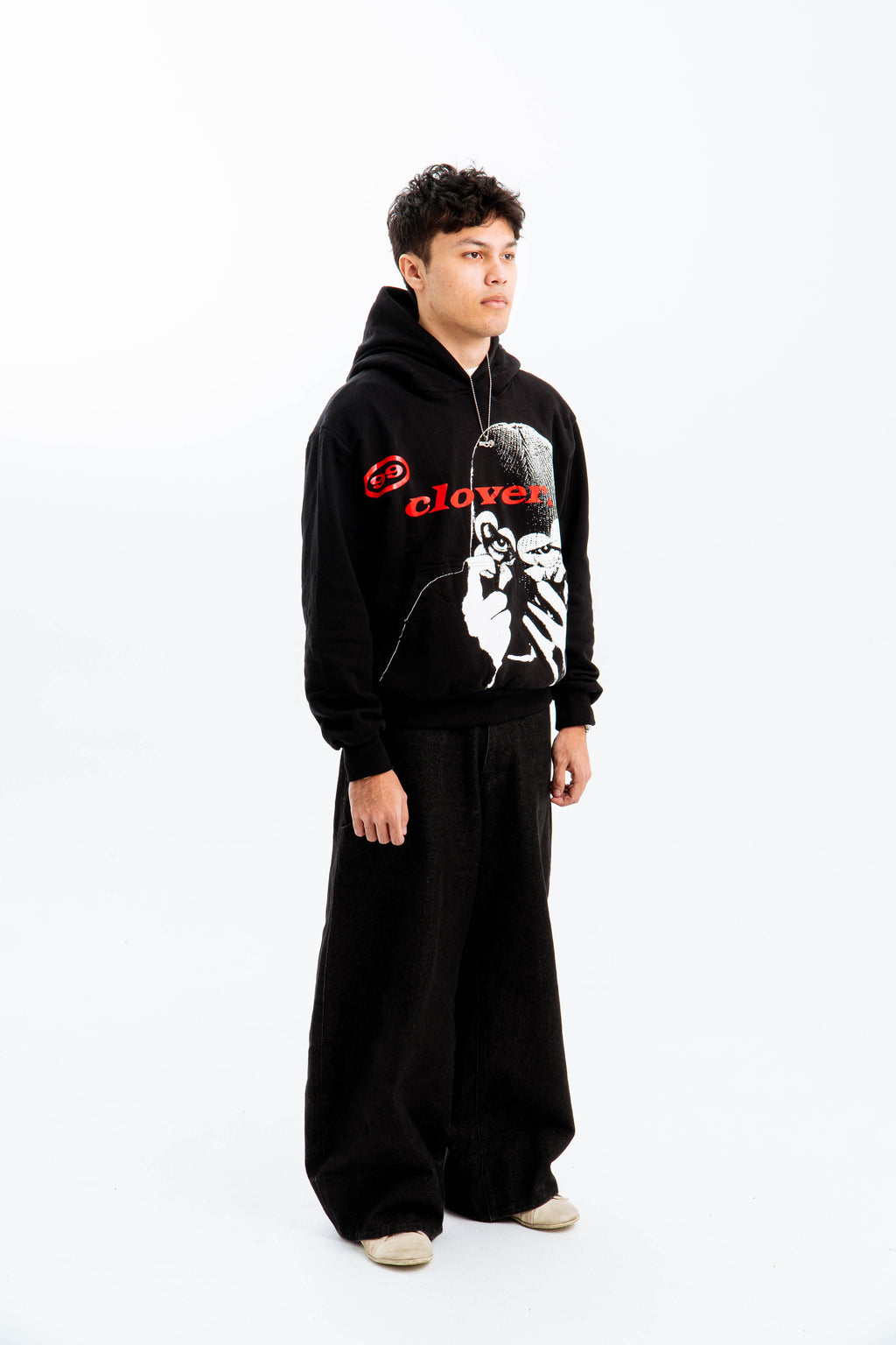 “CLOVER VISION” OVERSIZED HOODIE BLACK/RED