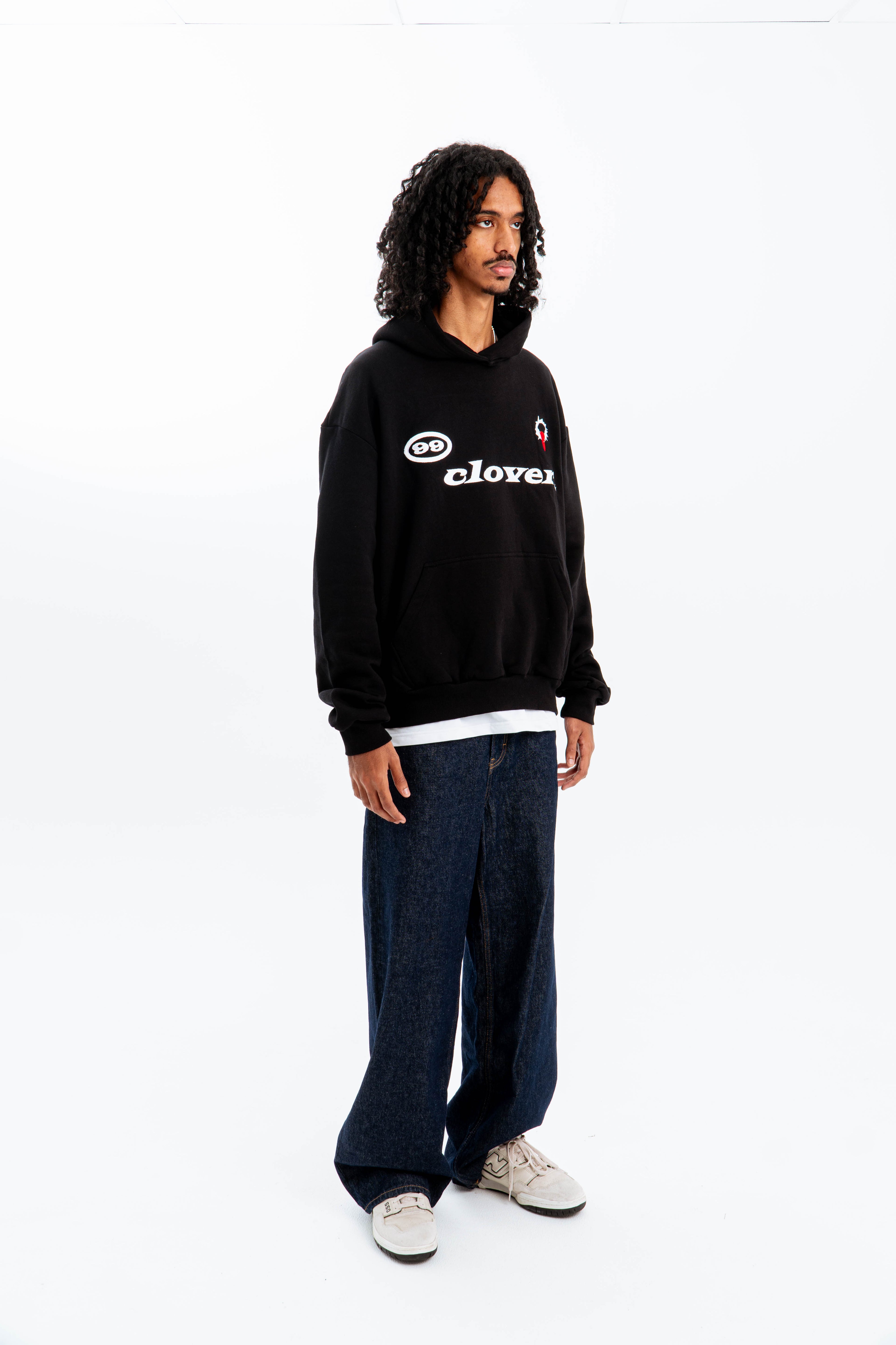 "FEELING LUCKY" OVERSIZED HOODIE BLACK