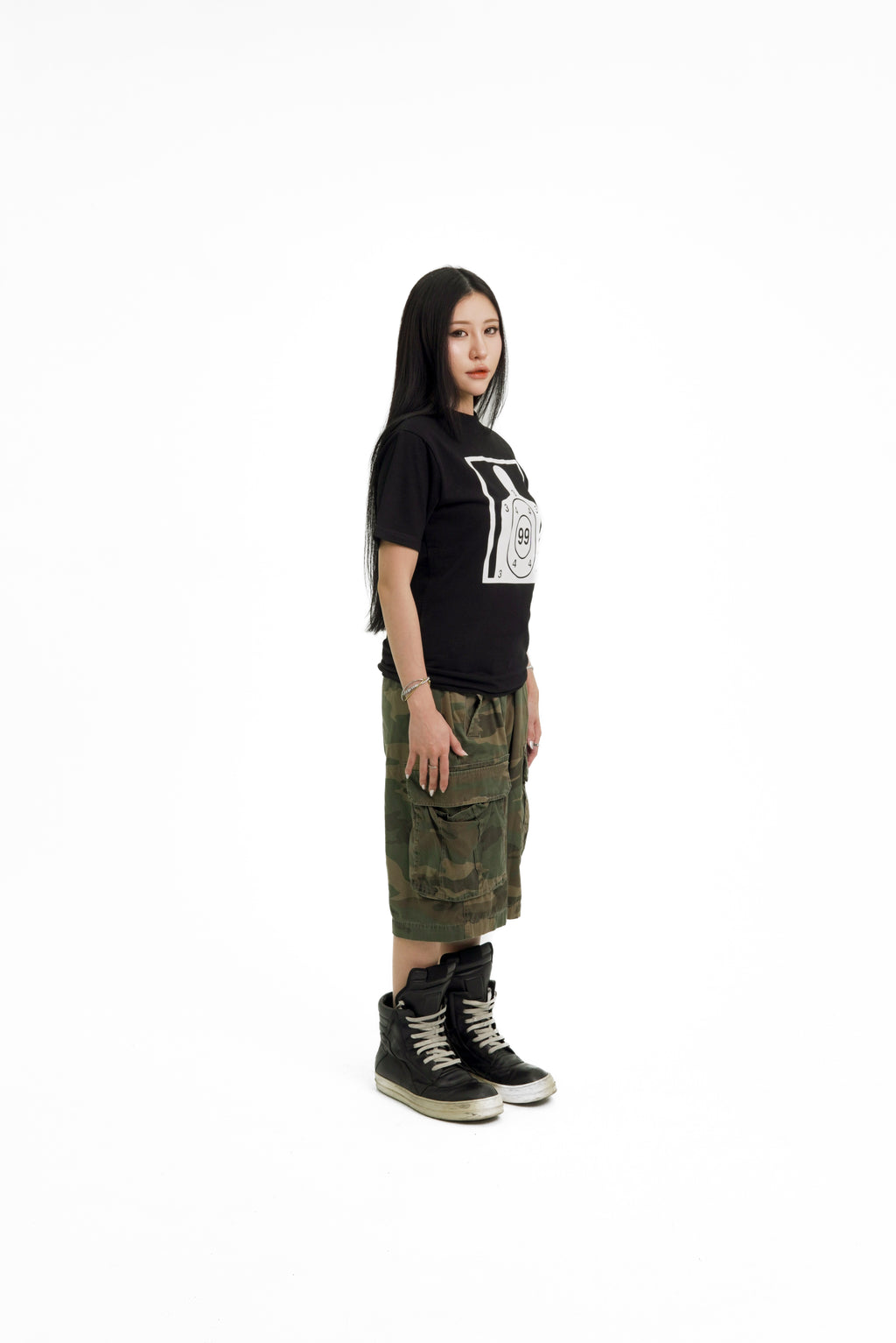 “RECOIL” FITTED TEE - BLACK