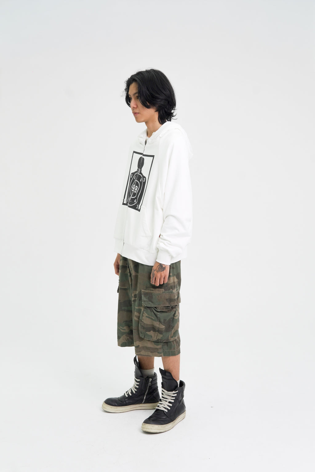 “RECOIL” ZIP-UP - WHITE