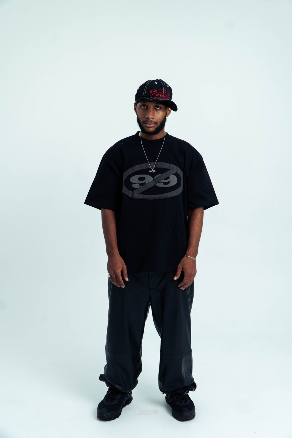 "ANTI CLVR" HEAVY TEE BLACK