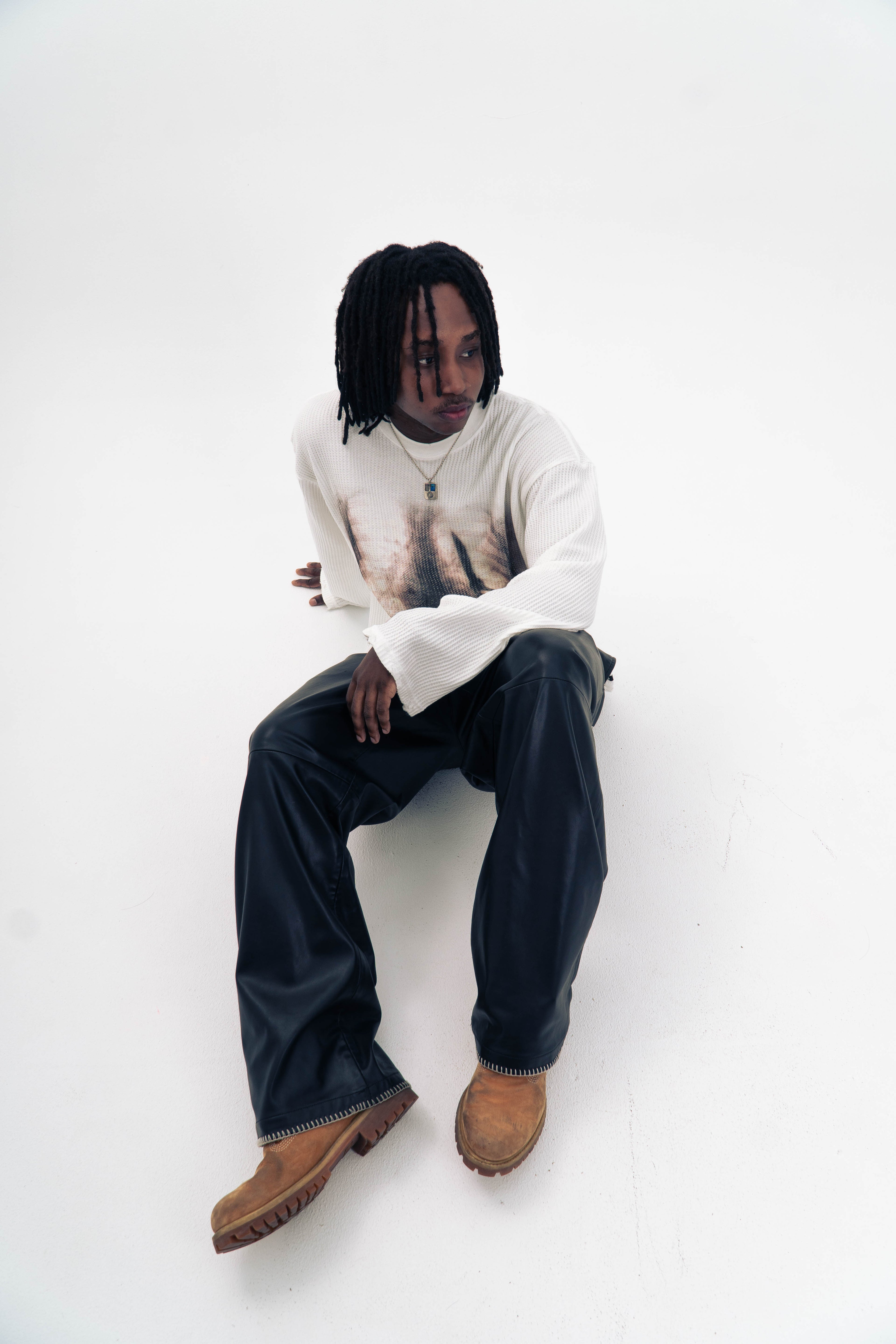 "XRAY" WAFFLE KNIT LONGSLEEVE WHITE